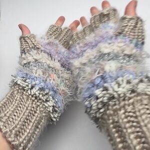 STUDIO S | 🧤Knitted Pastel Colors Fringy Reversible Fingerless Gloves Mittens